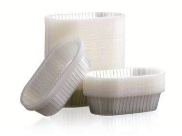 CAISSETTES EN PS TRANSLUCIDE OVALES 9,5X5,8CM HAUTEUR 2,1CM X1000