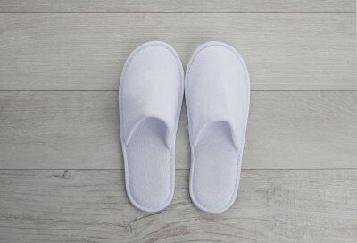 PANTOUFLE FERMEE EPONGE NO LOGO BLANC C/100 PAIRES