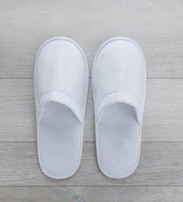 PANTOUFLE FERME POLYESTER NO LOGO BLANC C/100 PAIRES